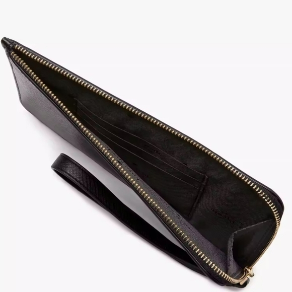 NWT Kate Spade Black Lucy Medium Wristlet